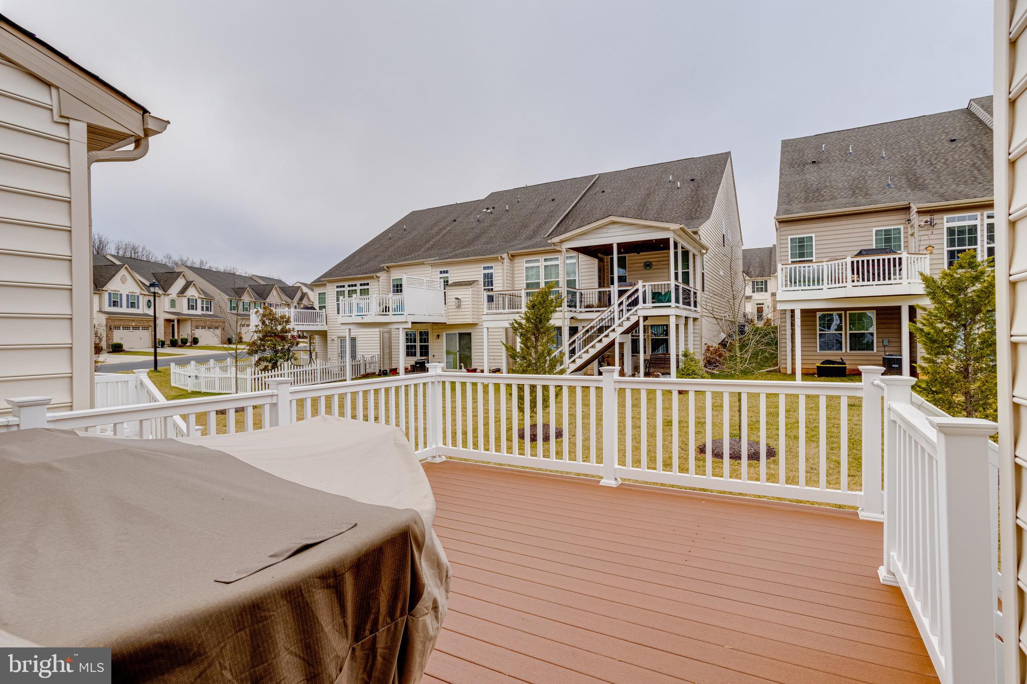 FALLSTON COMMONS - Residential