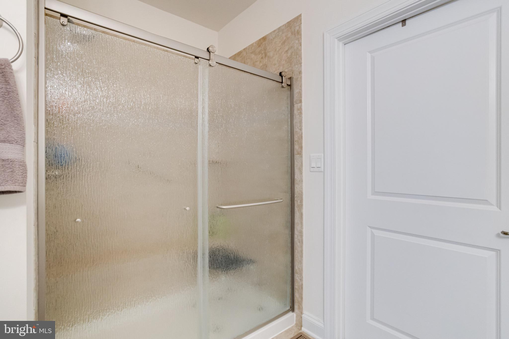 FALLSTON COMMONS - Residential