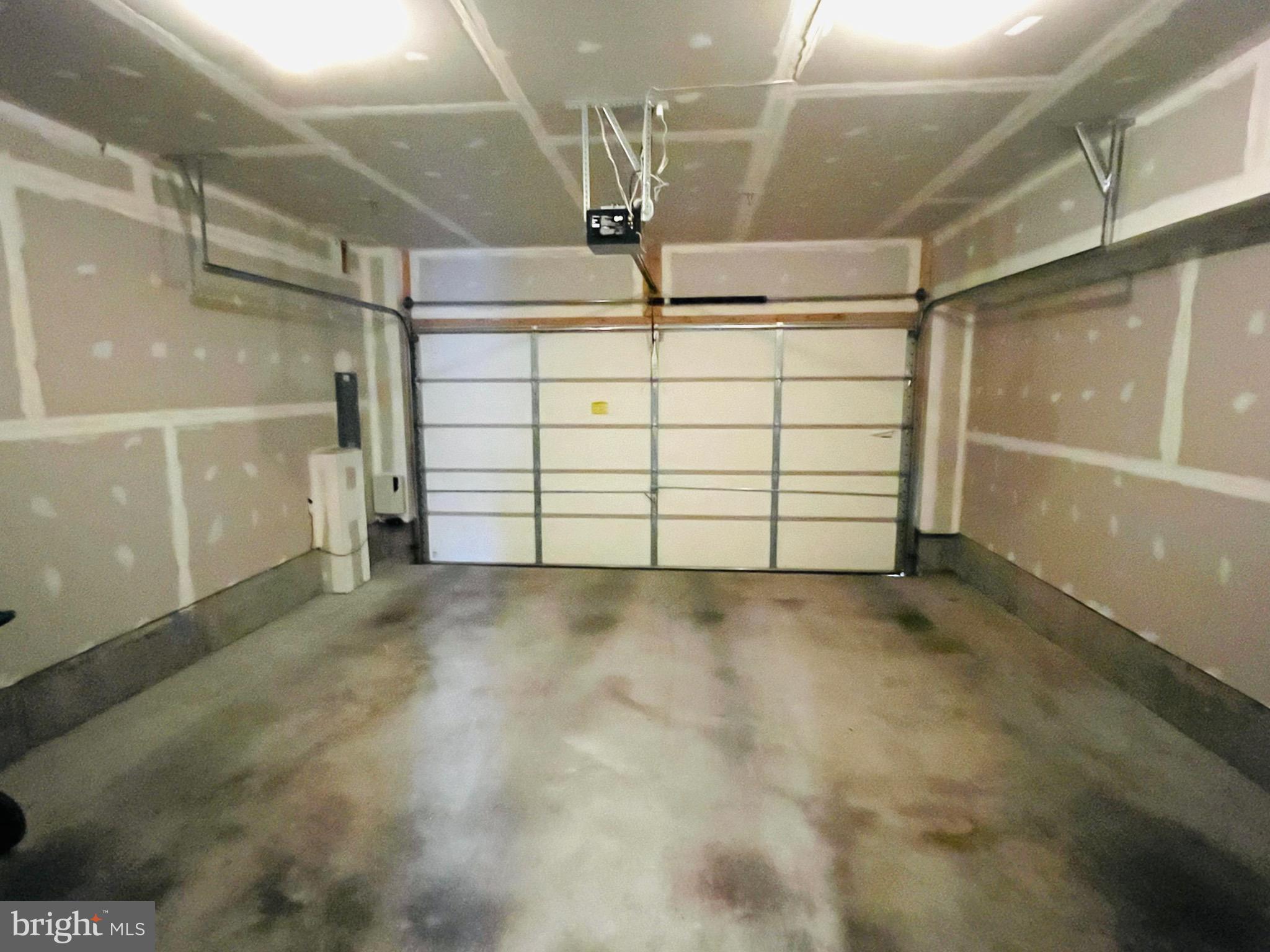 CROWN FARM - Residential Lease