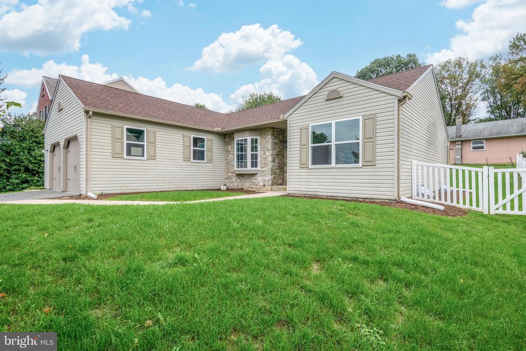 Photo of 3964 Birchwood Lane, Columbia, PA 17512 (MLS # PALA2058026)
