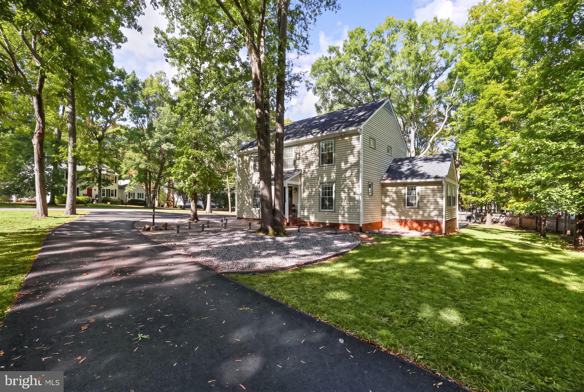 11414 LINDENSHIRE LANE