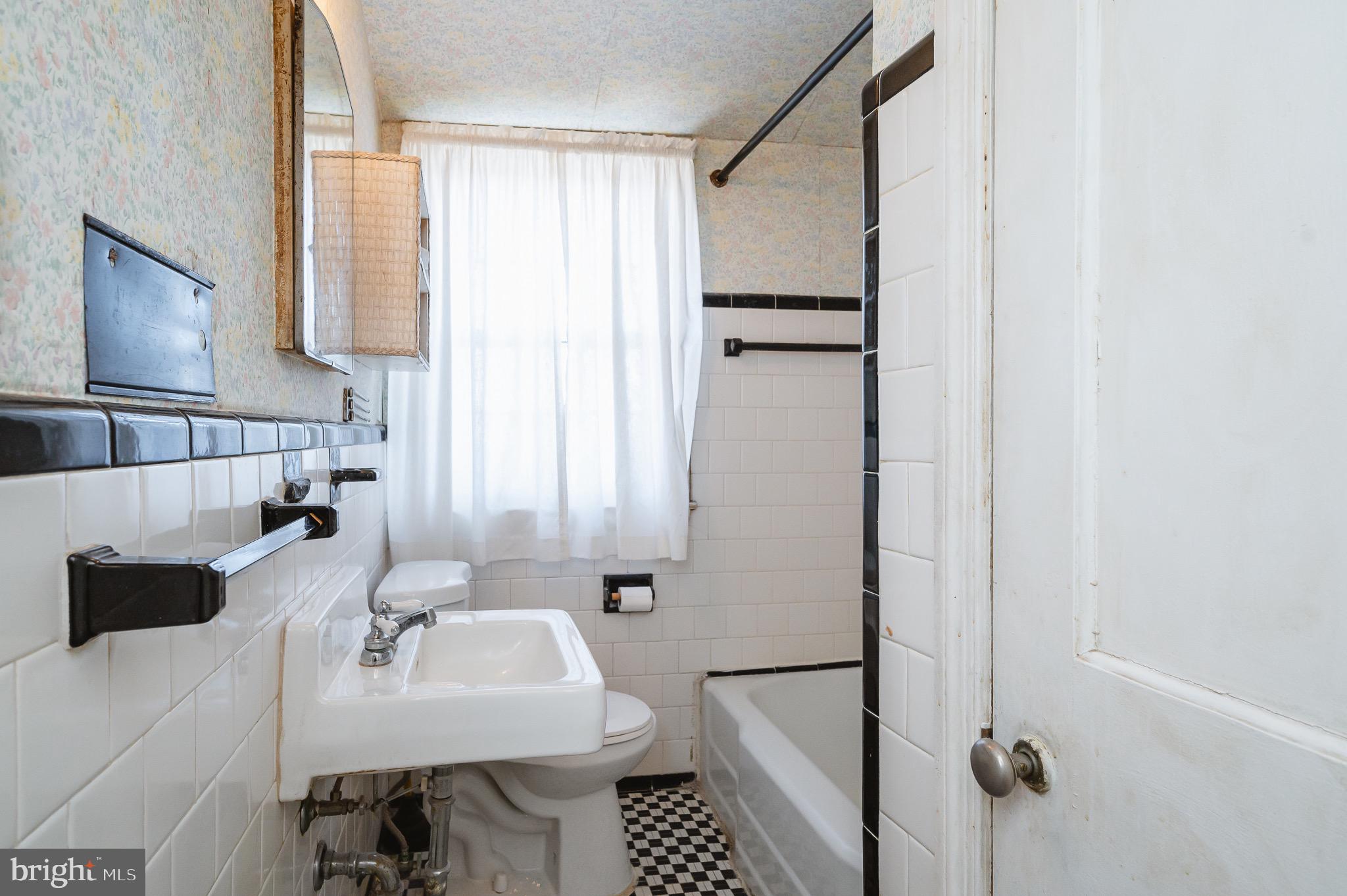 KNETTISHALL - Residential