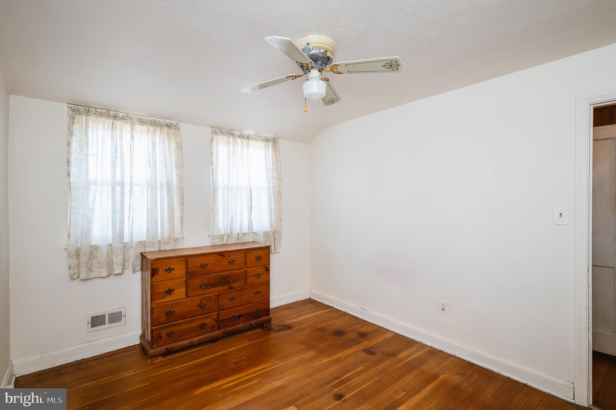 KNETTISHALL - Residential