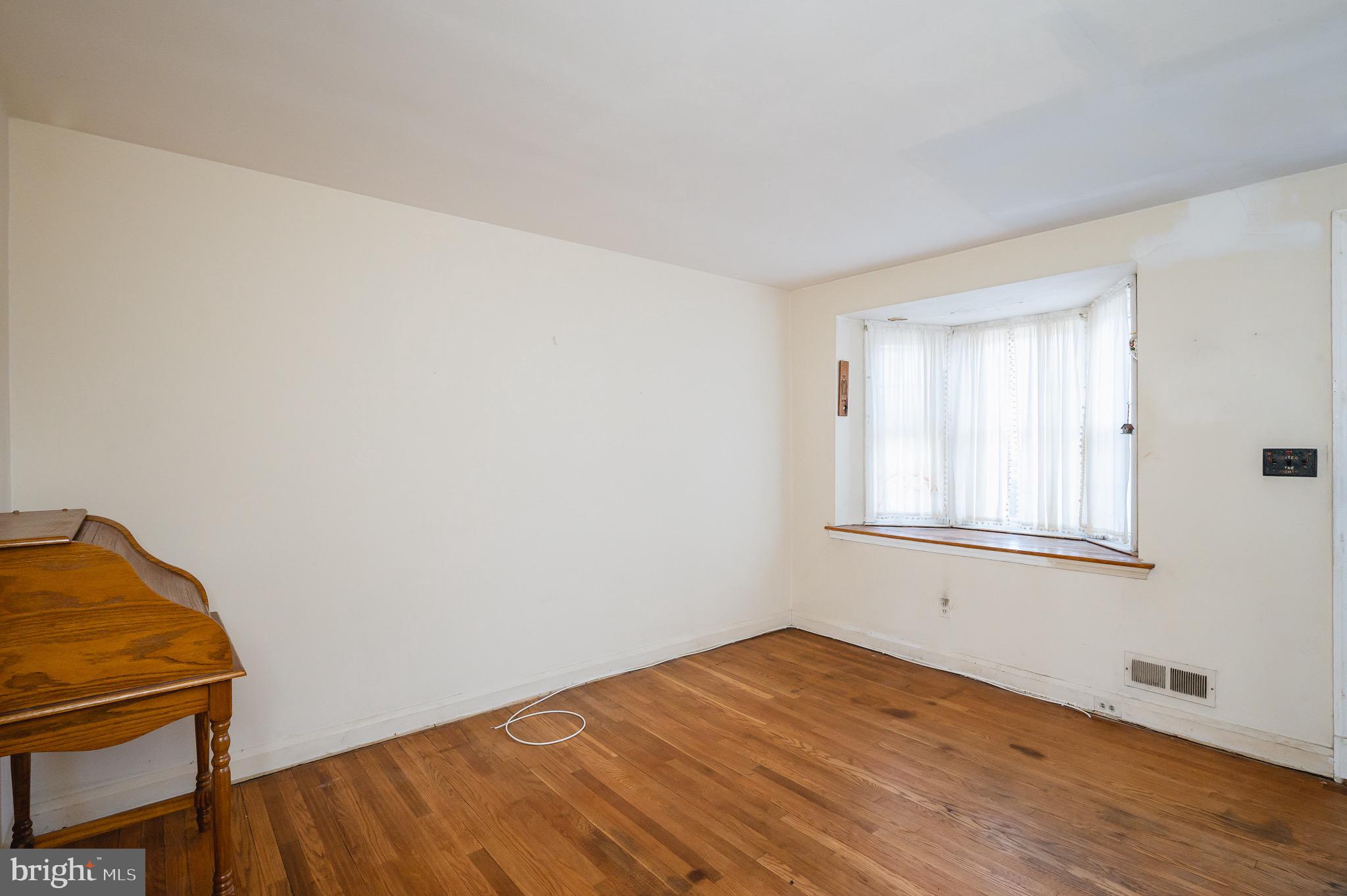 KNETTISHALL - Residential