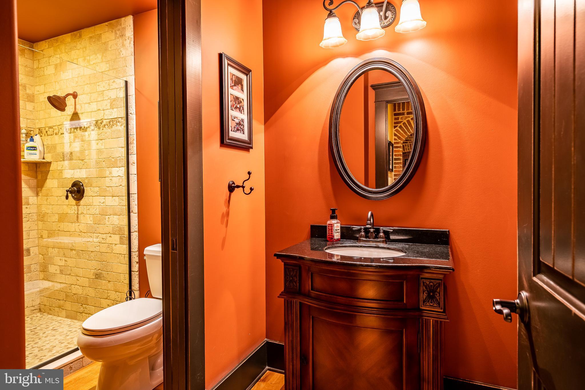 NEWLIN GREENE - Residential