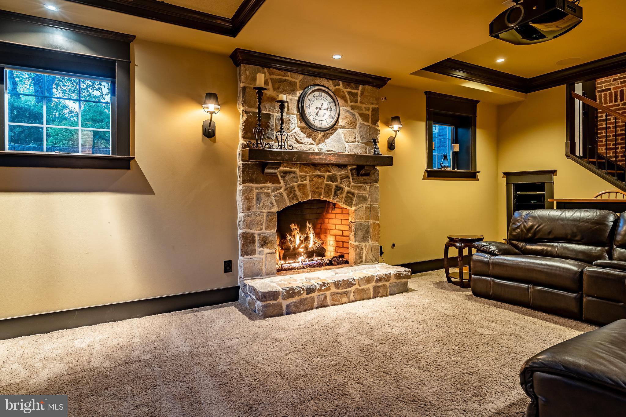 NEWLIN GREENE - Residential