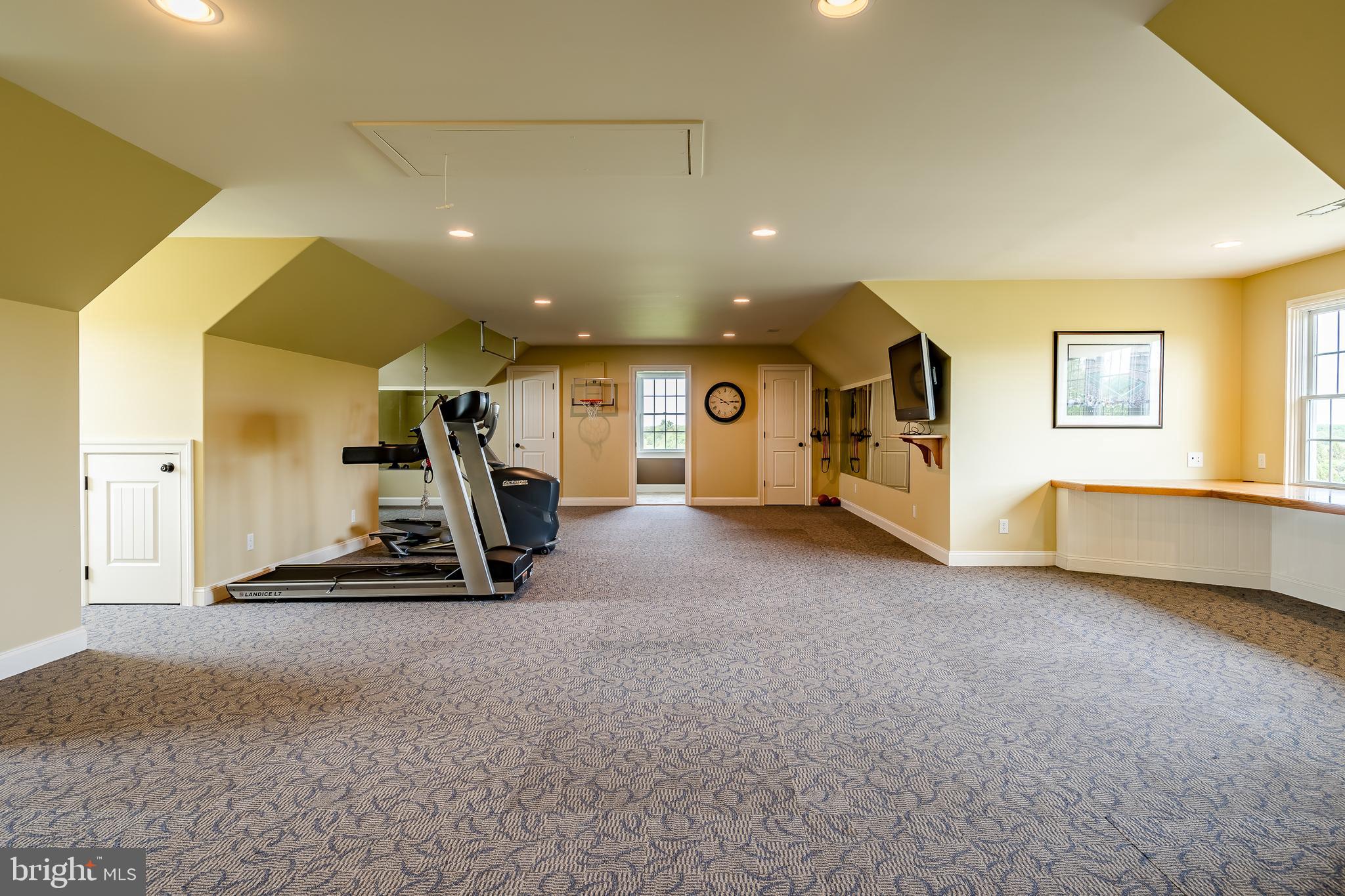 NEWLIN GREENE - Residential