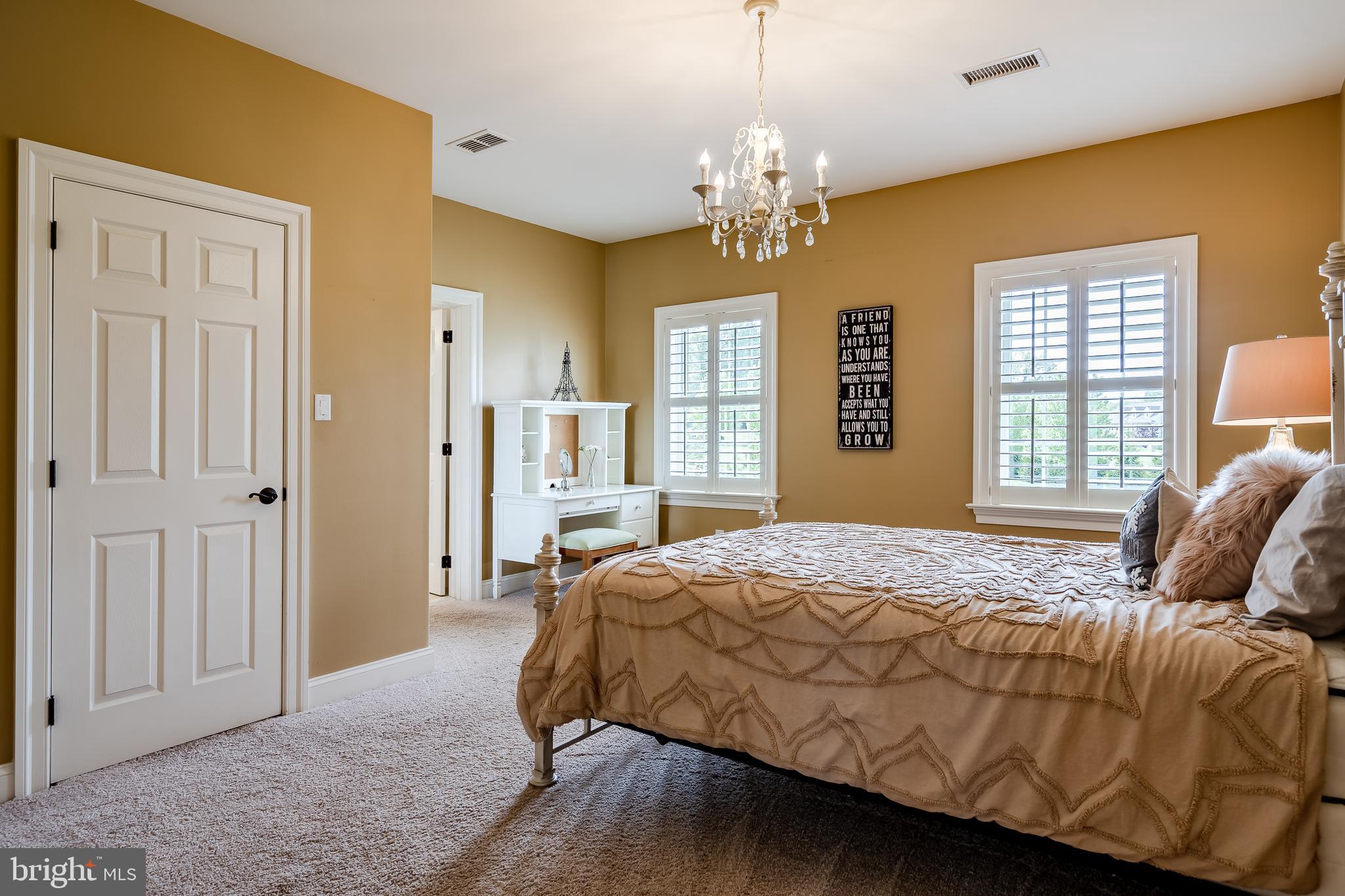 NEWLIN GREENE - Residential