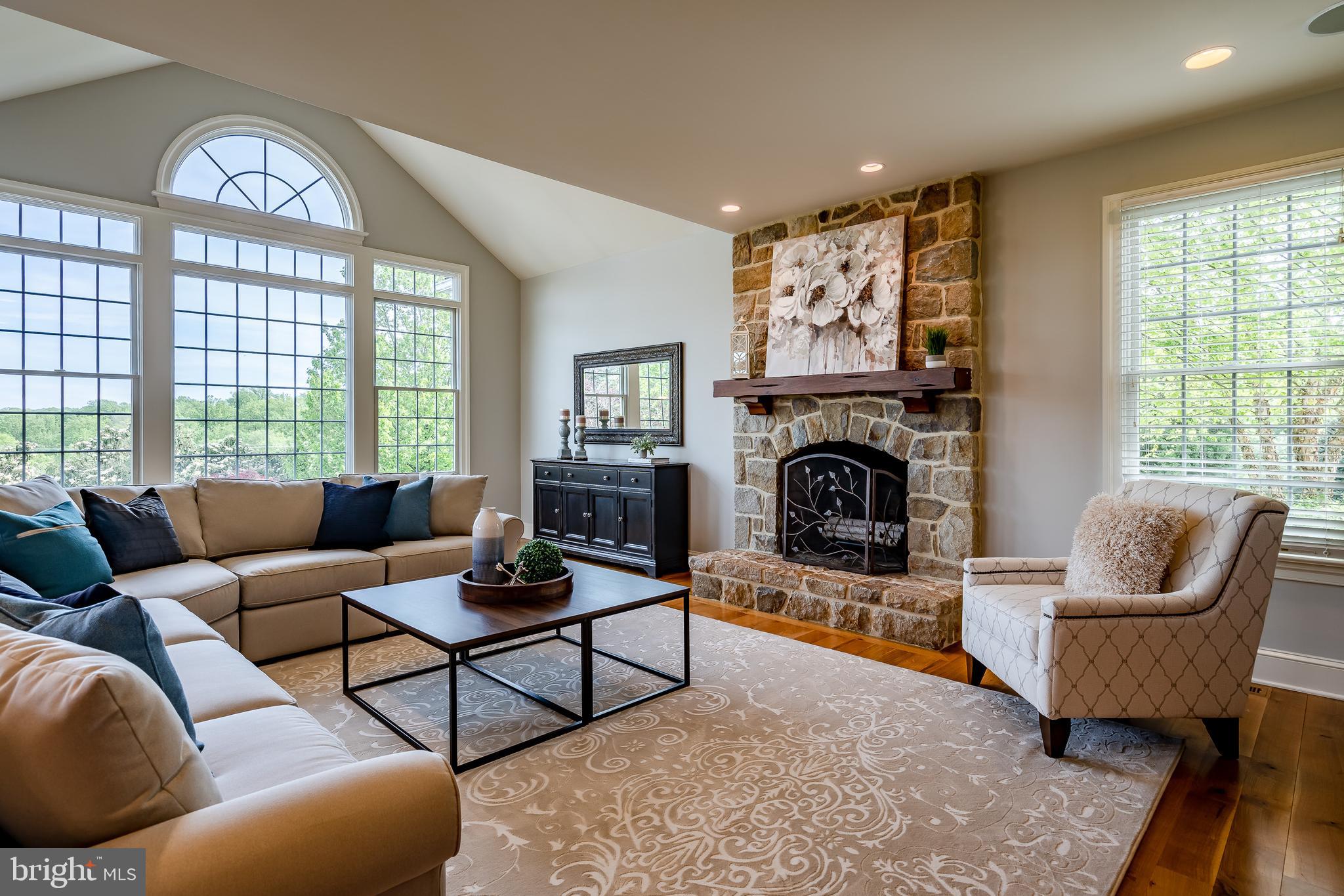 NEWLIN GREENE - Residential