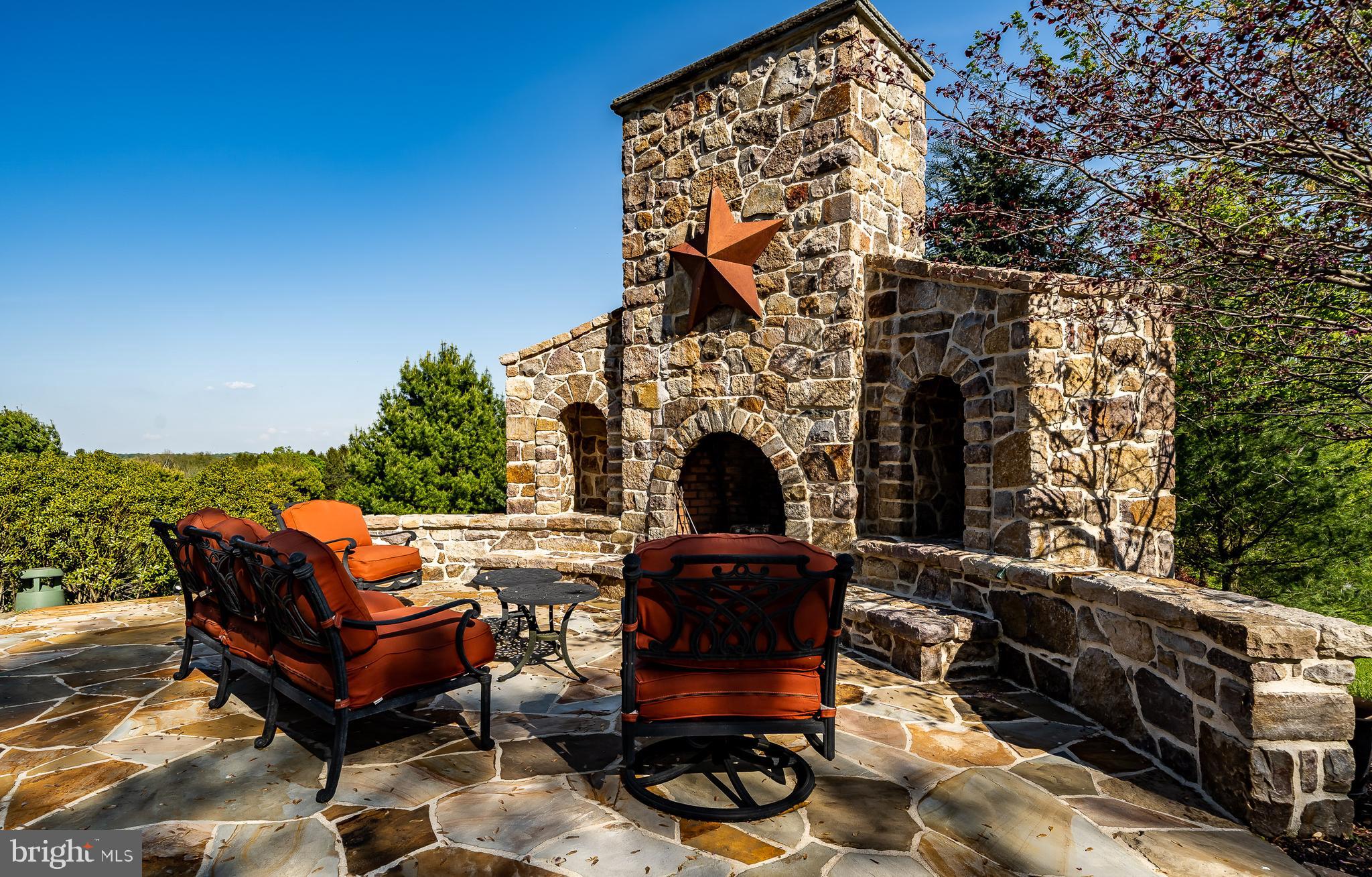 NEWLIN GREENE - Residential