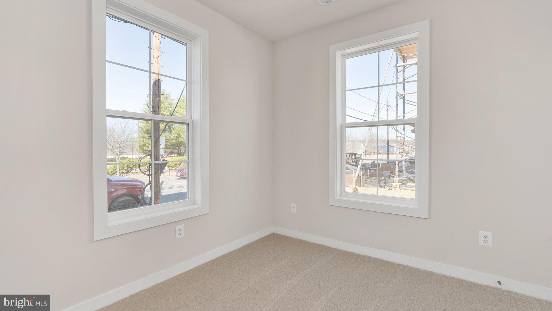 MARY'S LANDING - Residential