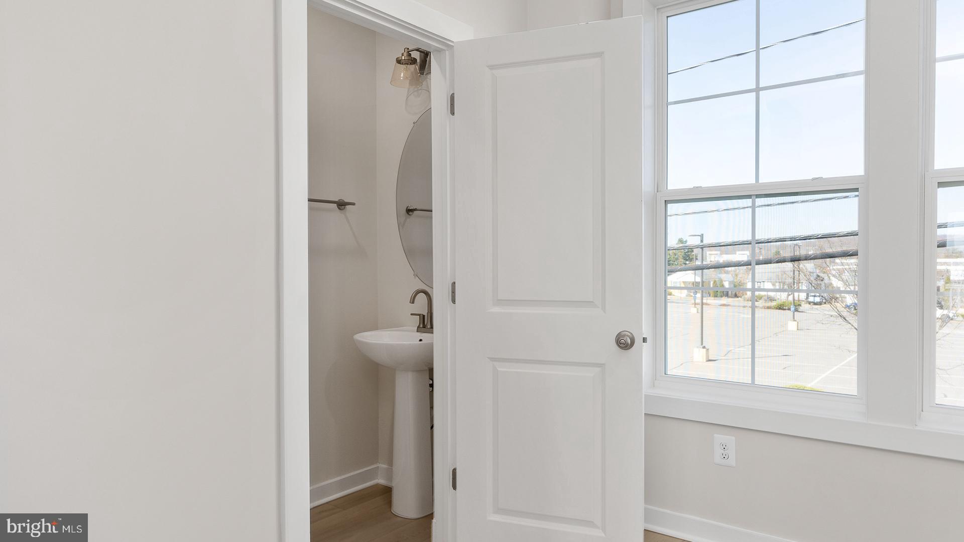 MARY'S LANDING - Residential