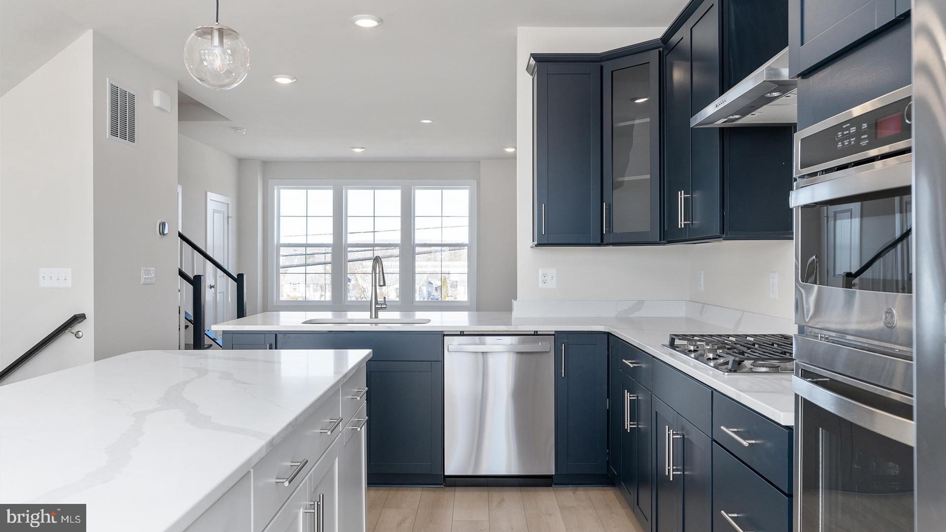 MARY'S LANDING - Residential