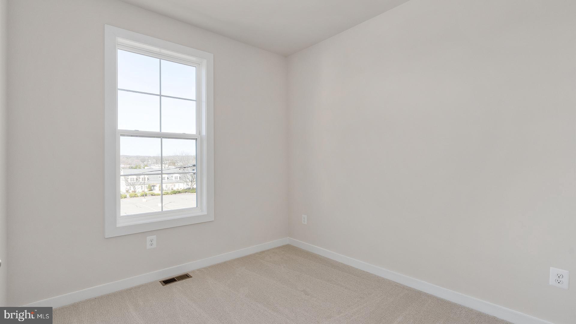 MARY'S LANDING - Residential