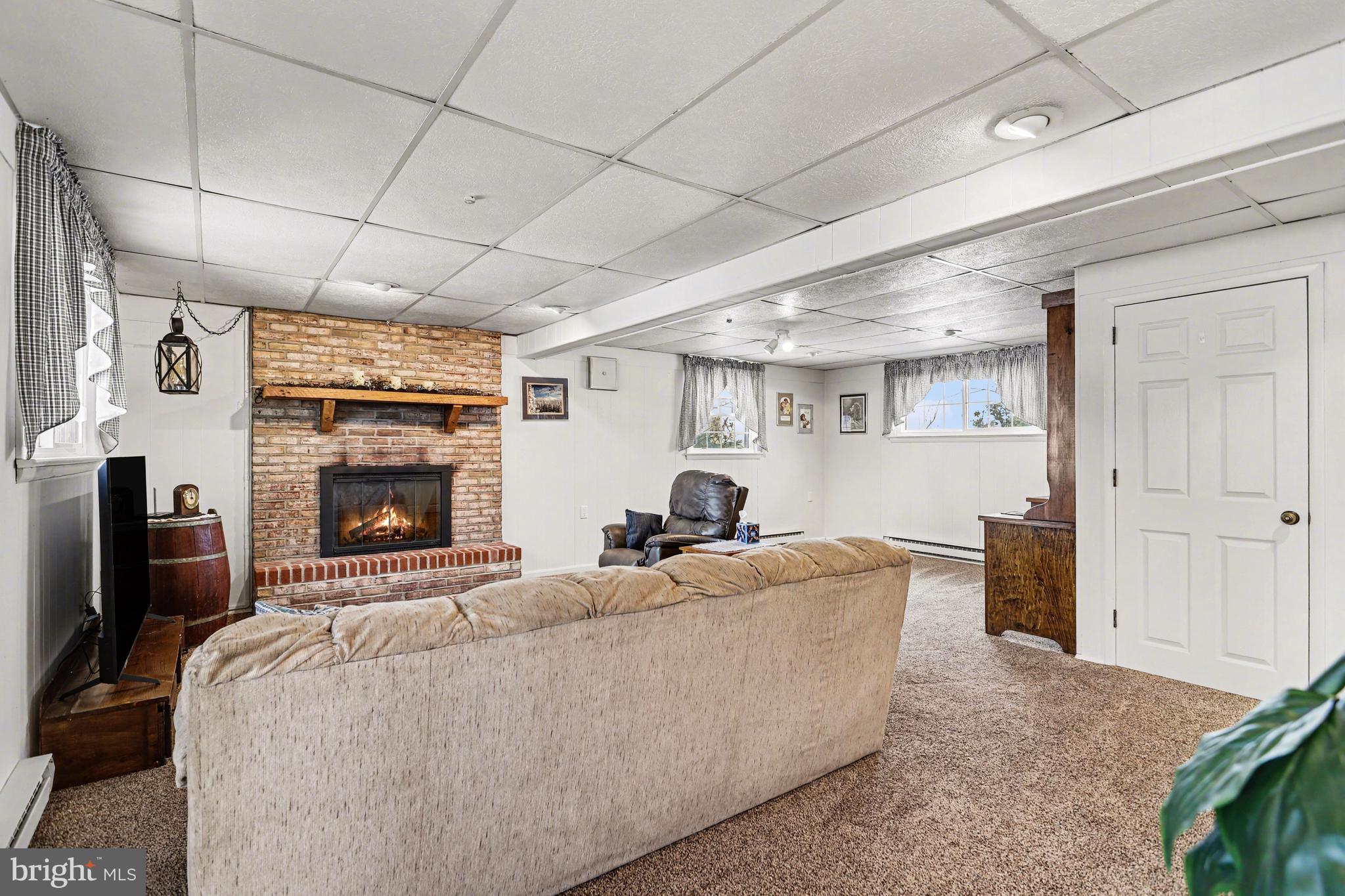 MANOR TWP - Residential