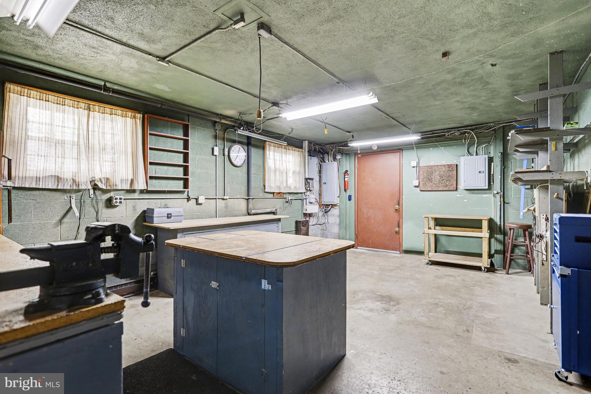 MANOR TWP - Residential