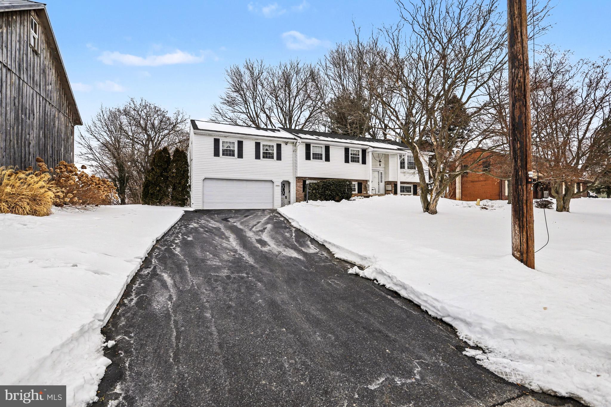 MANOR TWP - Residential