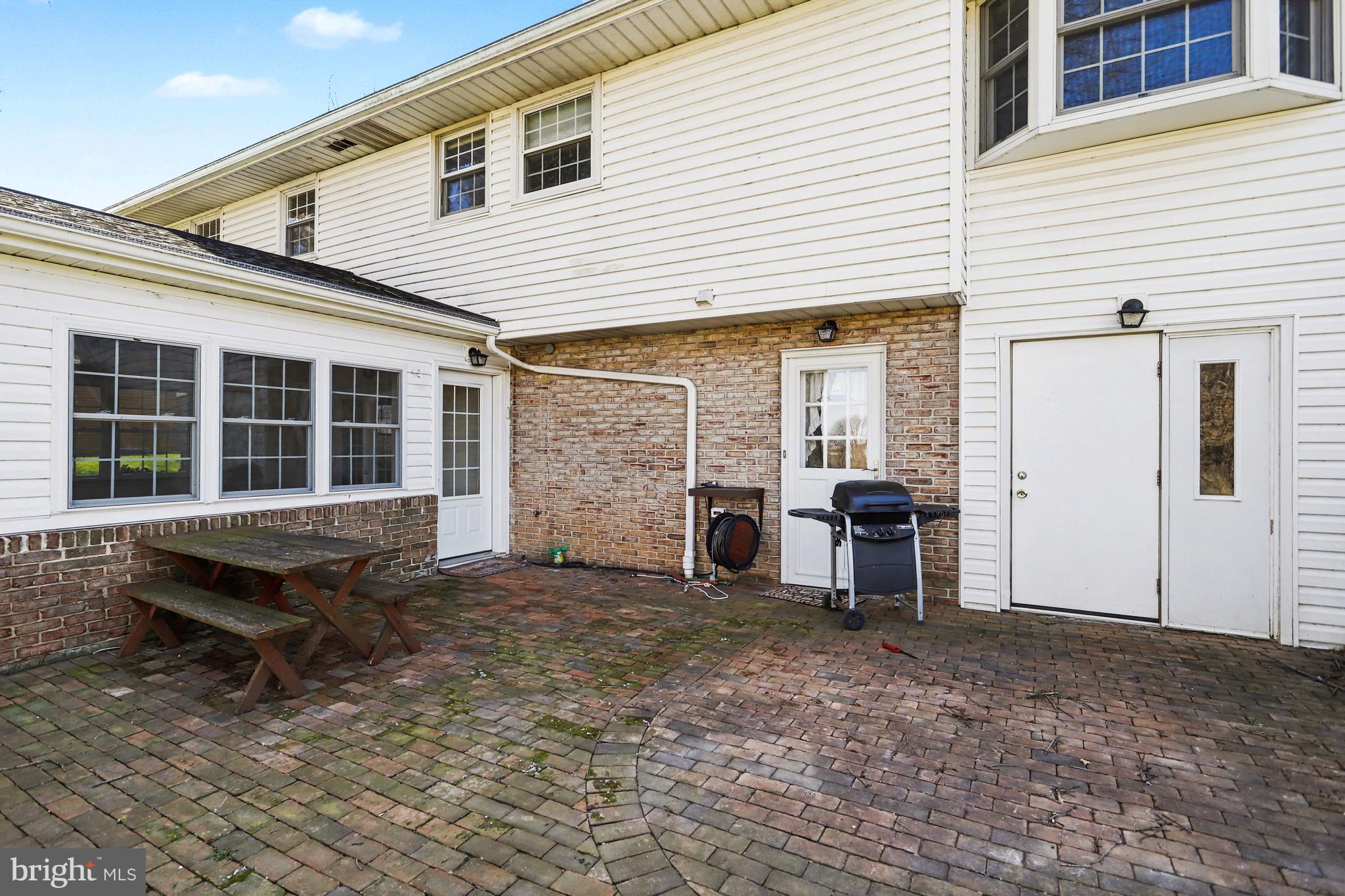 MANOR TWP - Residential