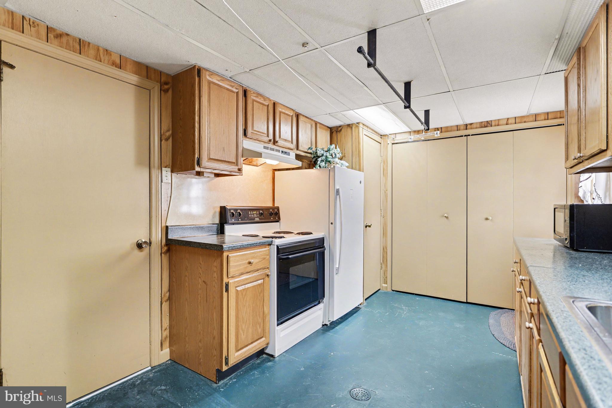 MANOR TWP - Residential