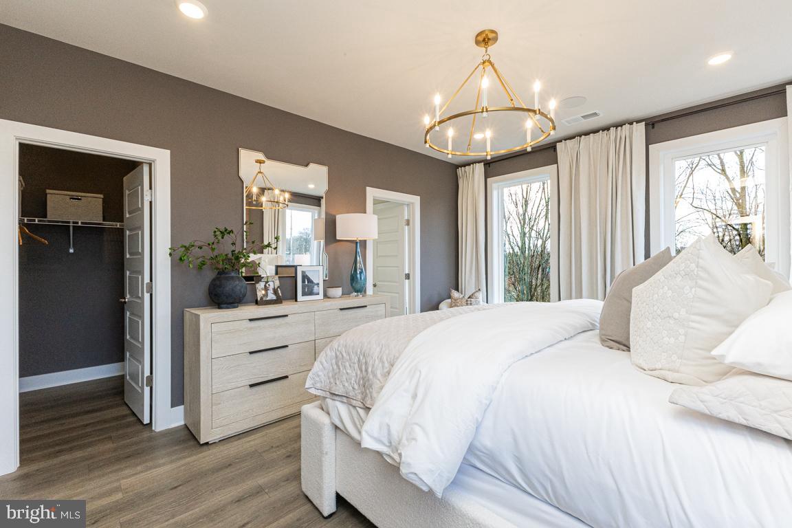 SUNSET STATION - Residential