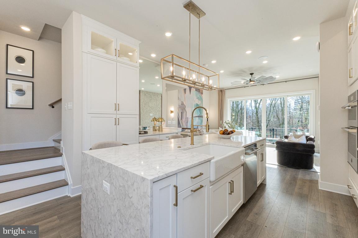 SUNSET STATION - Residential