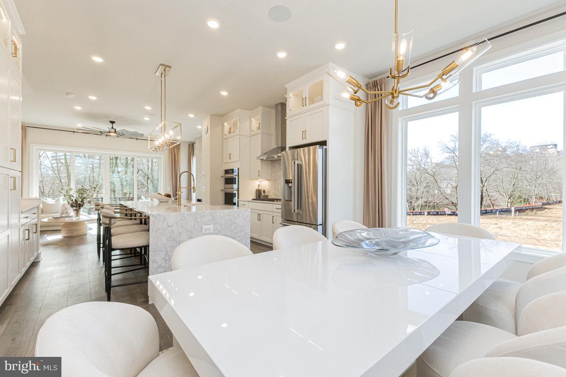 SUNSET STATION - Residential