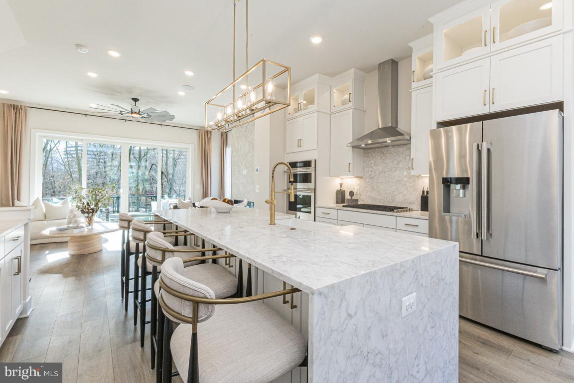 SUNSET STATION - Residential