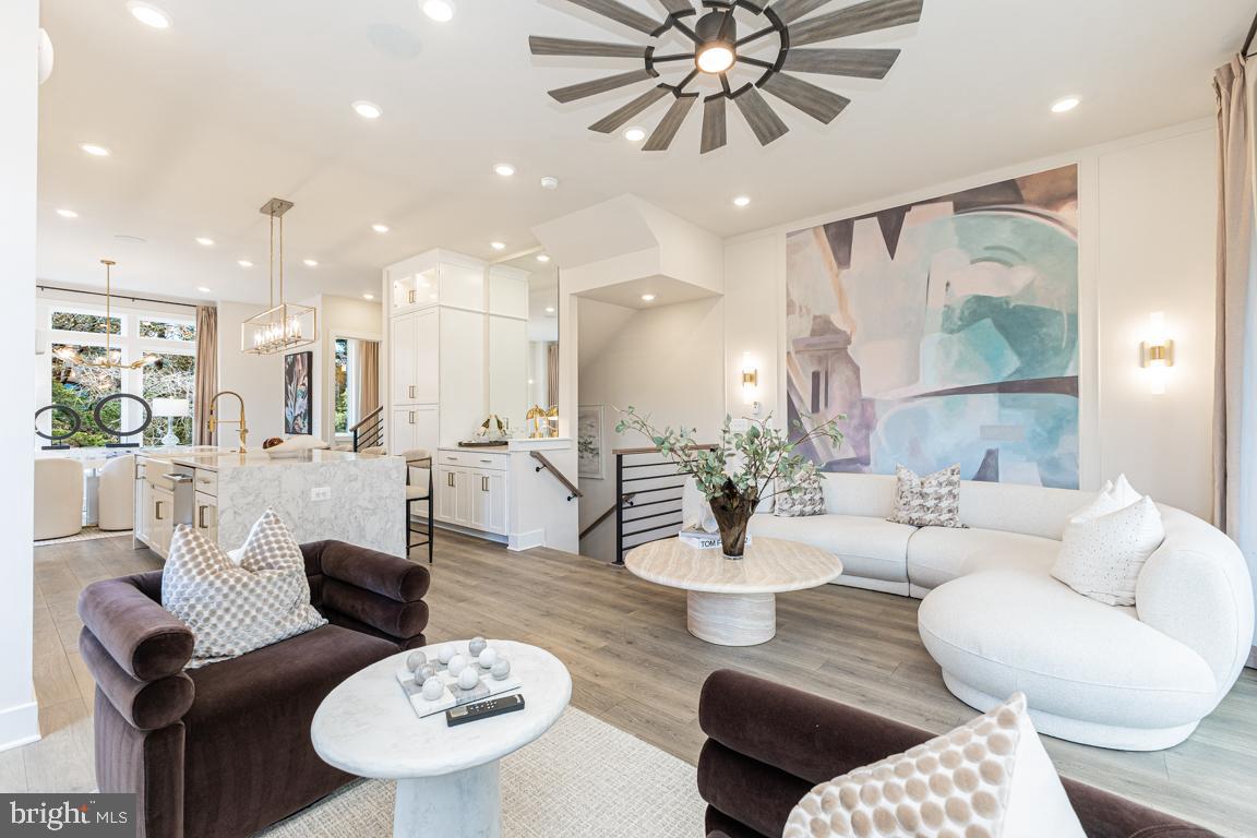 SUNSET STATION - Residential