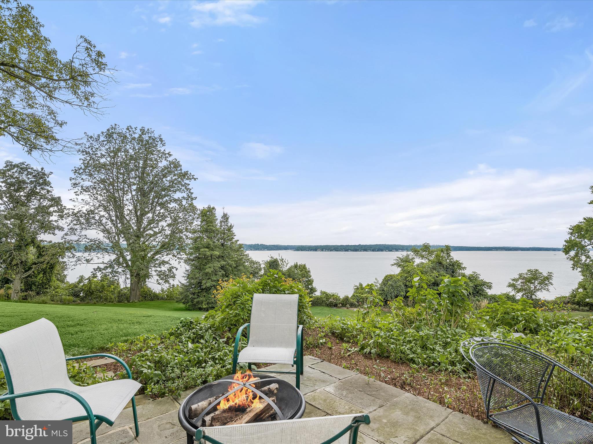 GIBSON ISLAND - Residential