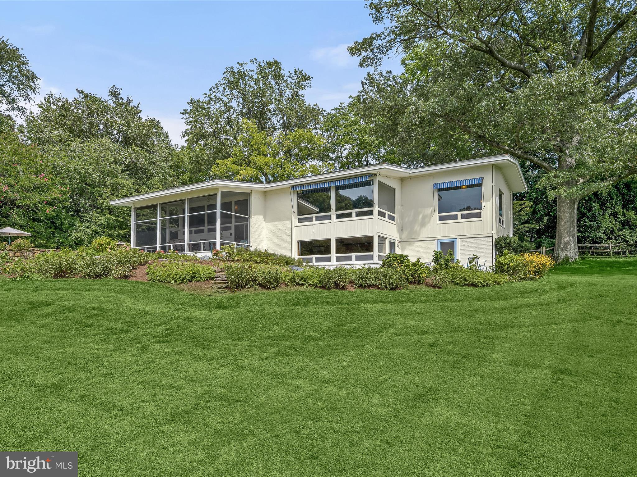 GIBSON ISLAND - Residential