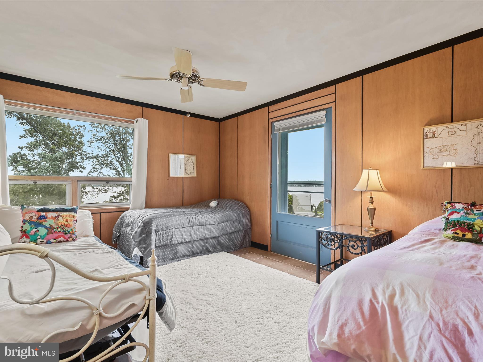 GIBSON ISLAND - Residential