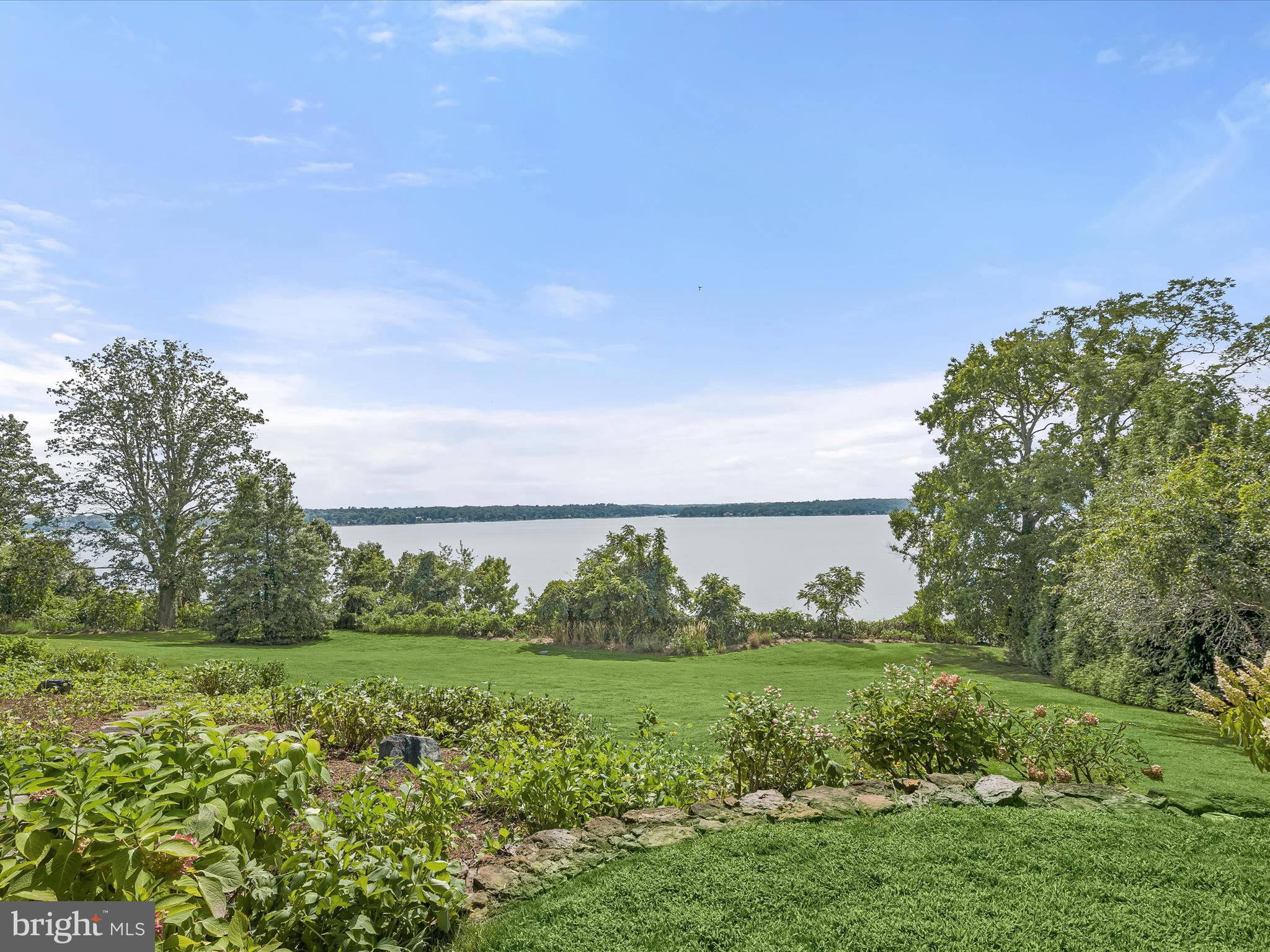 GIBSON ISLAND - Residential