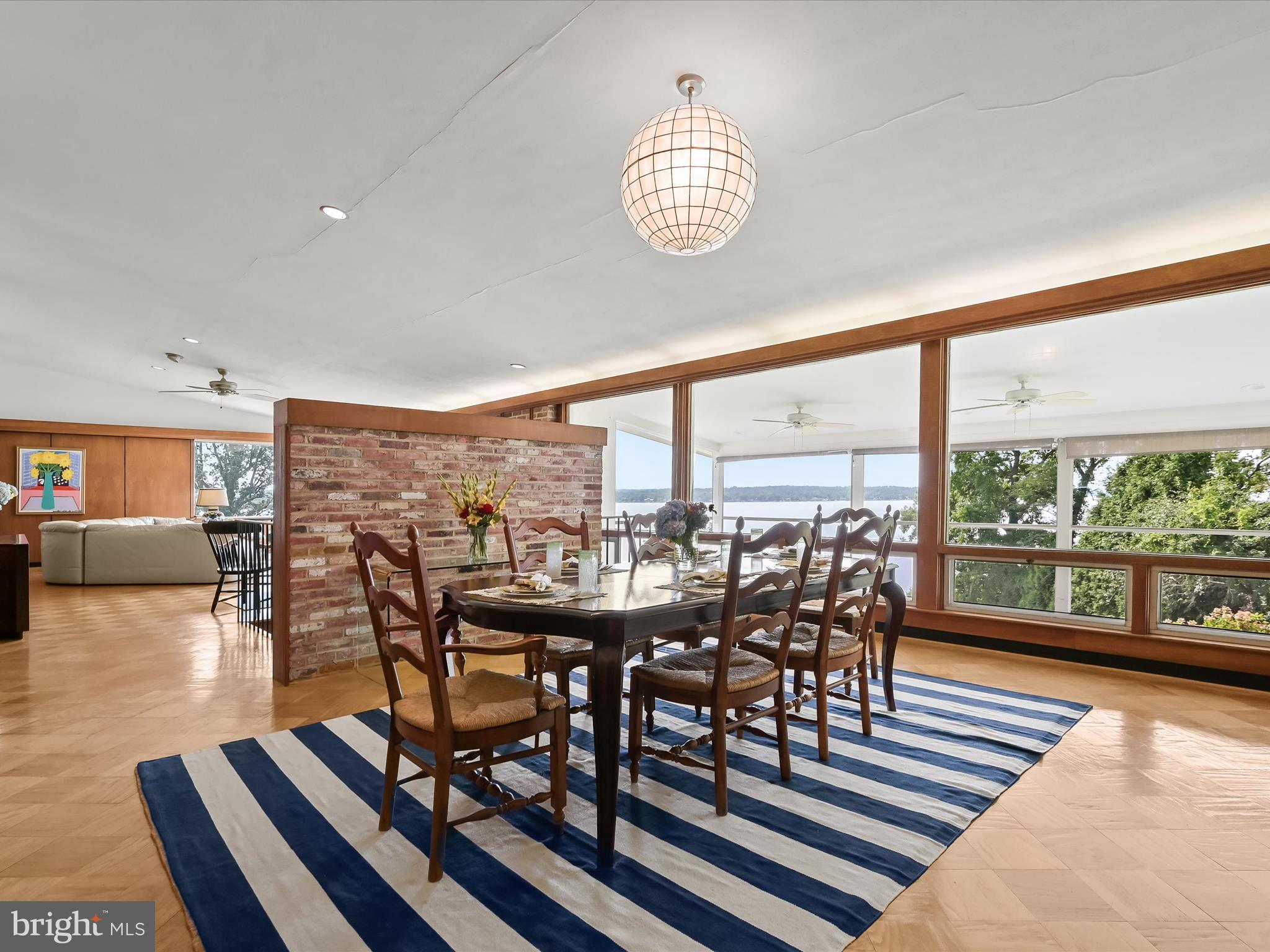 GIBSON ISLAND - Residential