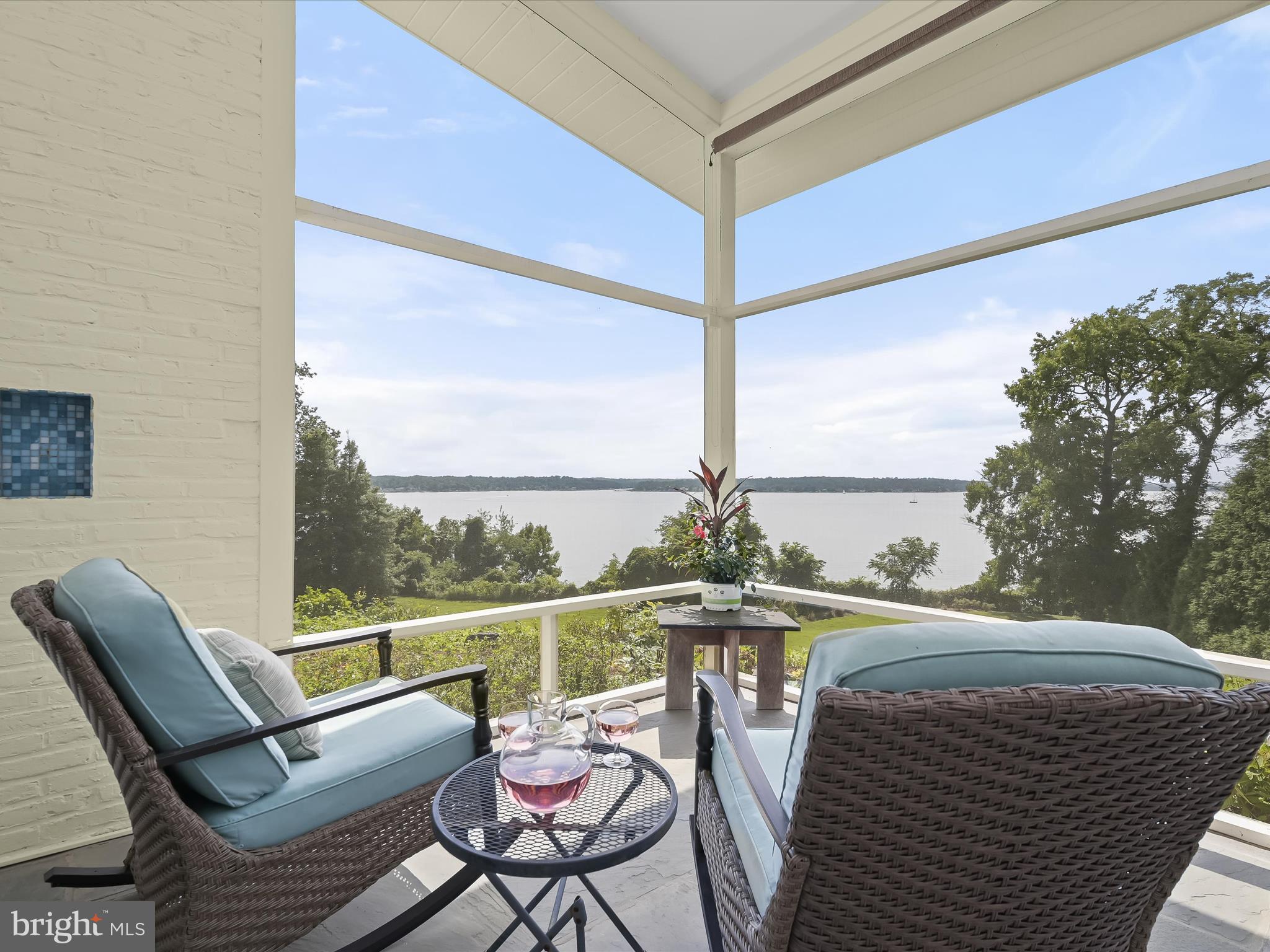 GIBSON ISLAND - Residential