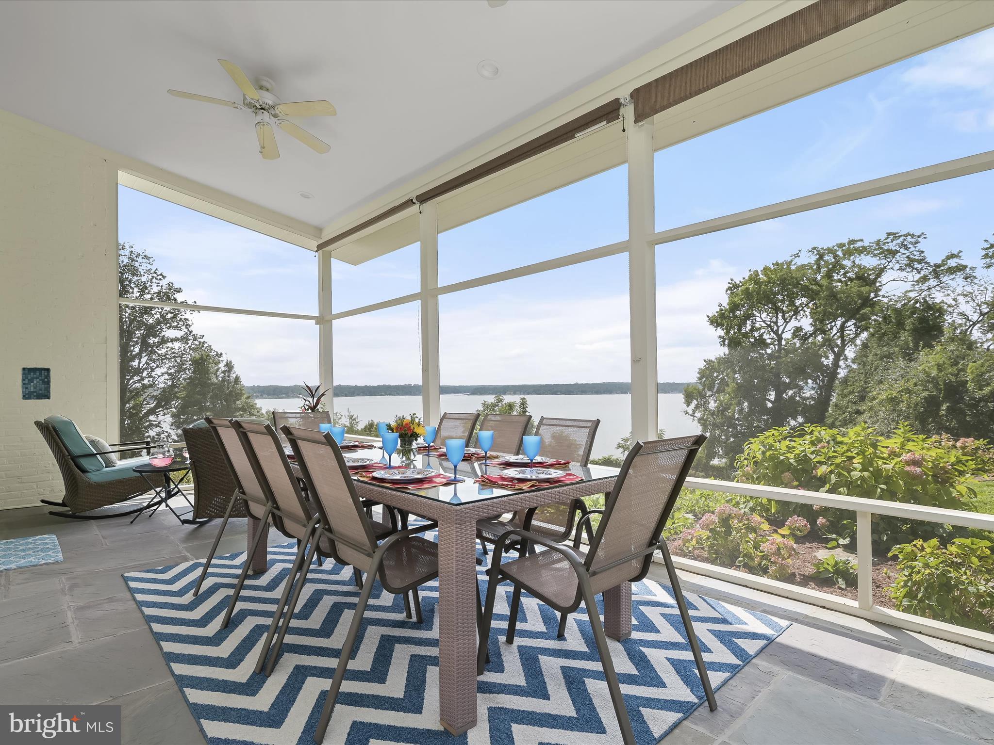 GIBSON ISLAND - Residential