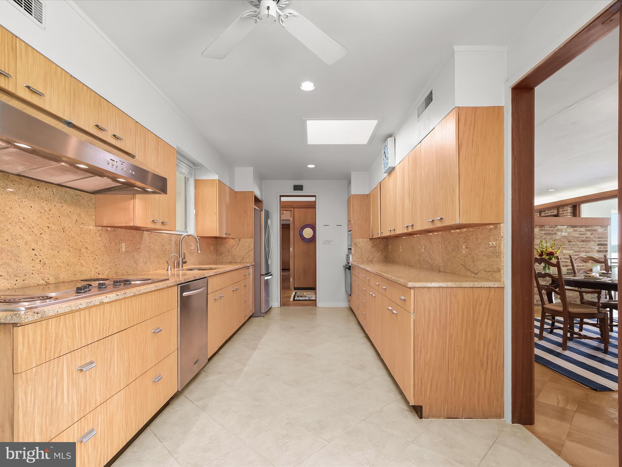 GIBSON ISLAND - Residential