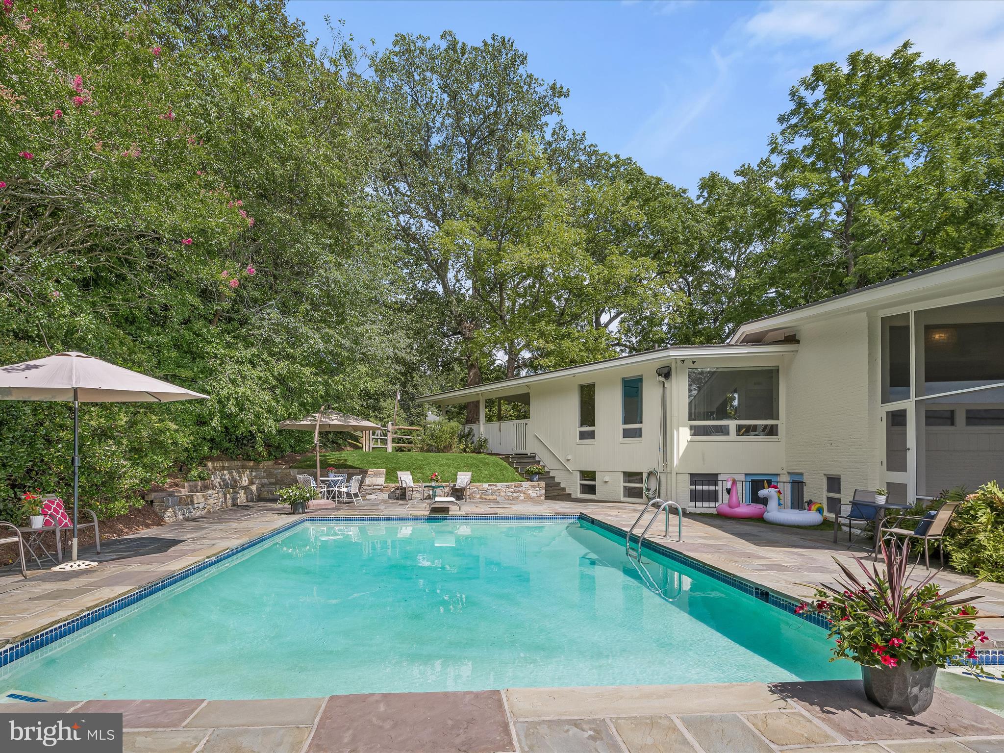 GIBSON ISLAND - Residential