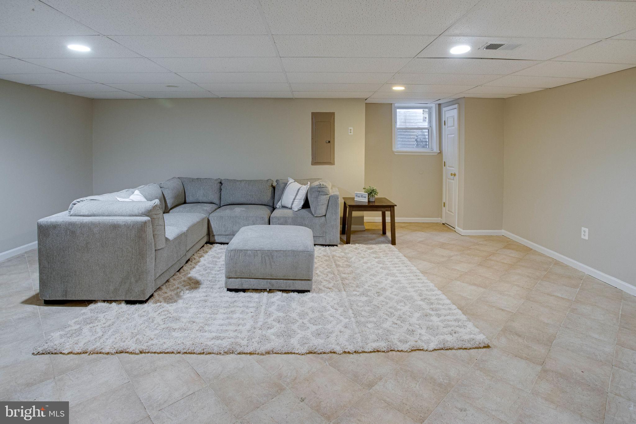 BURKE VILLAGE - Residential