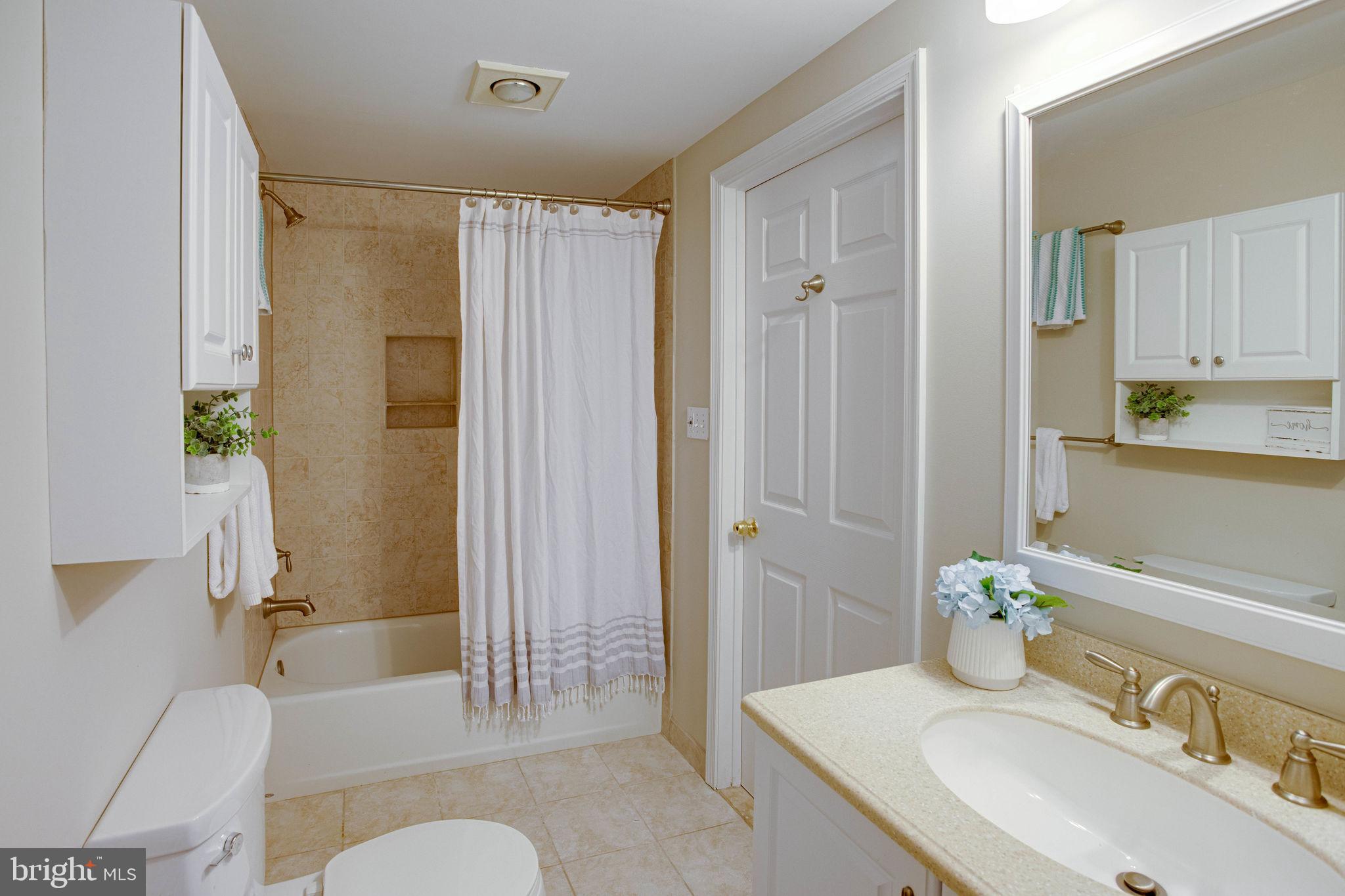 BURKE VILLAGE - Residential