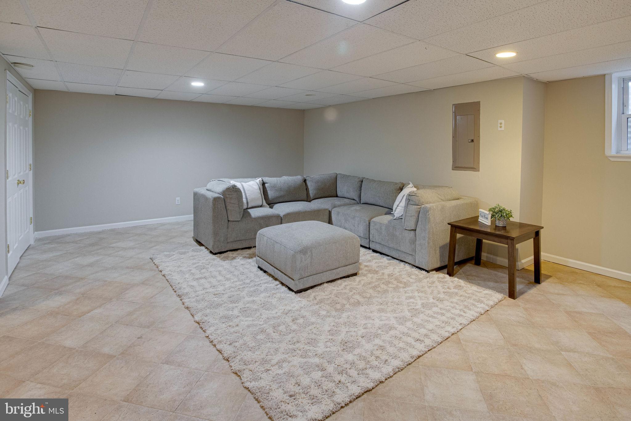 BURKE VILLAGE - Residential