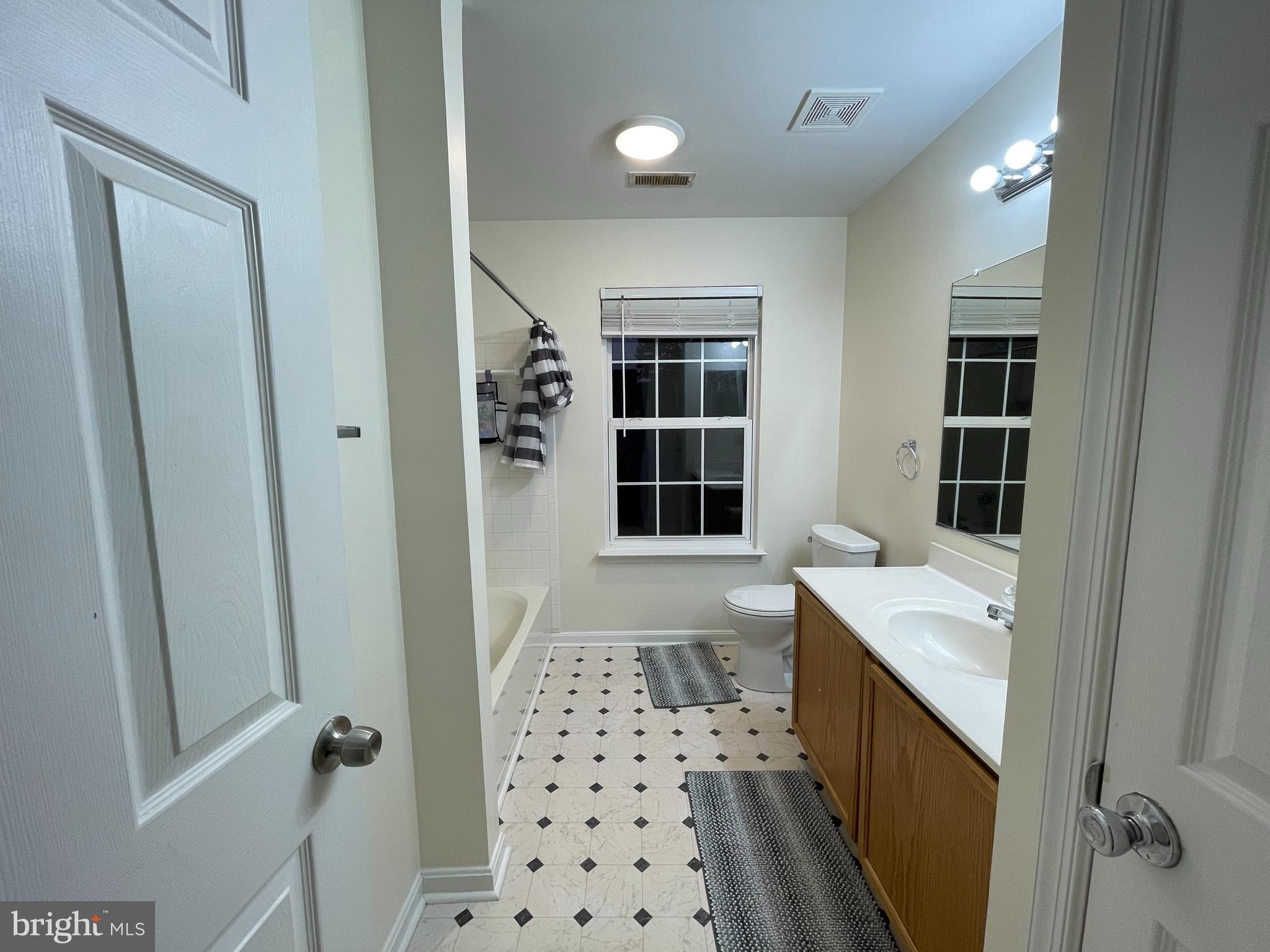 PARK RIDGE - Residential Lease