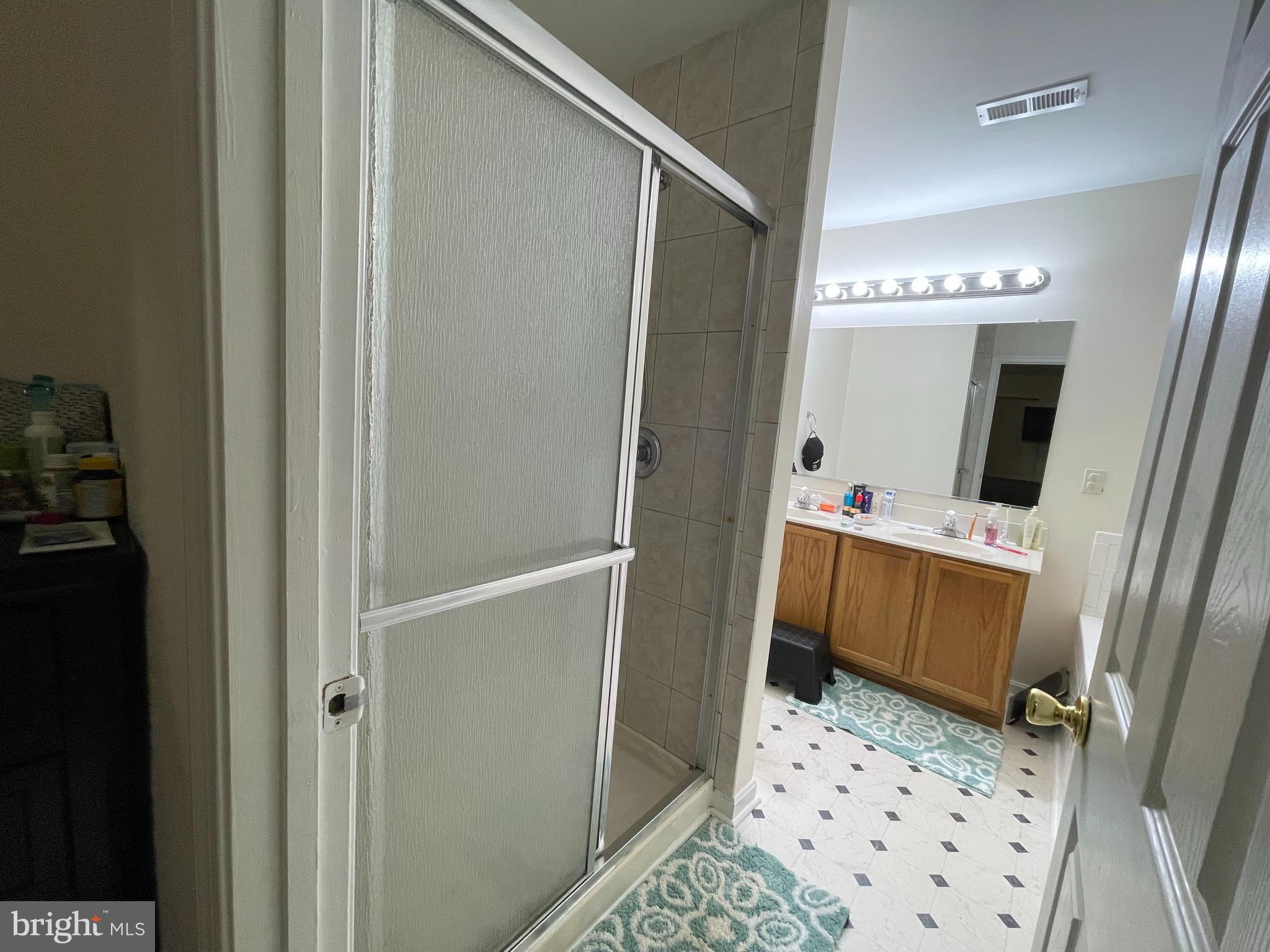 PARK RIDGE - Residential Lease