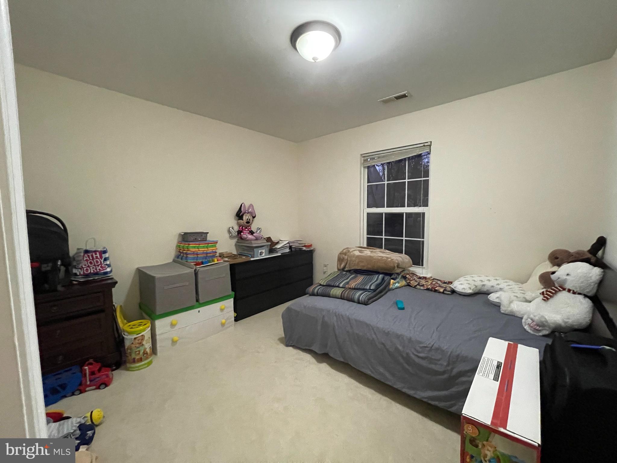 PARK RIDGE - Residential Lease