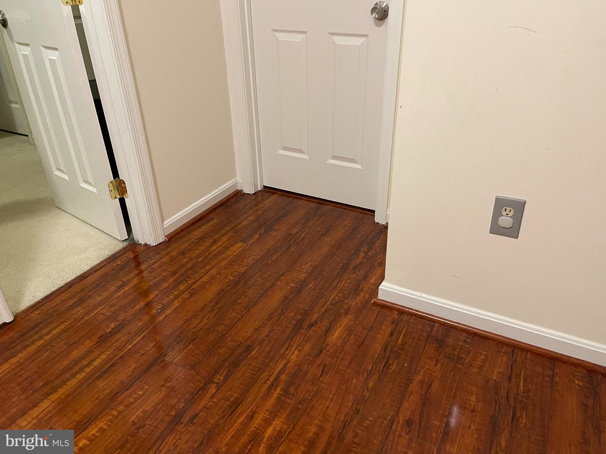 PARK RIDGE - Residential Lease