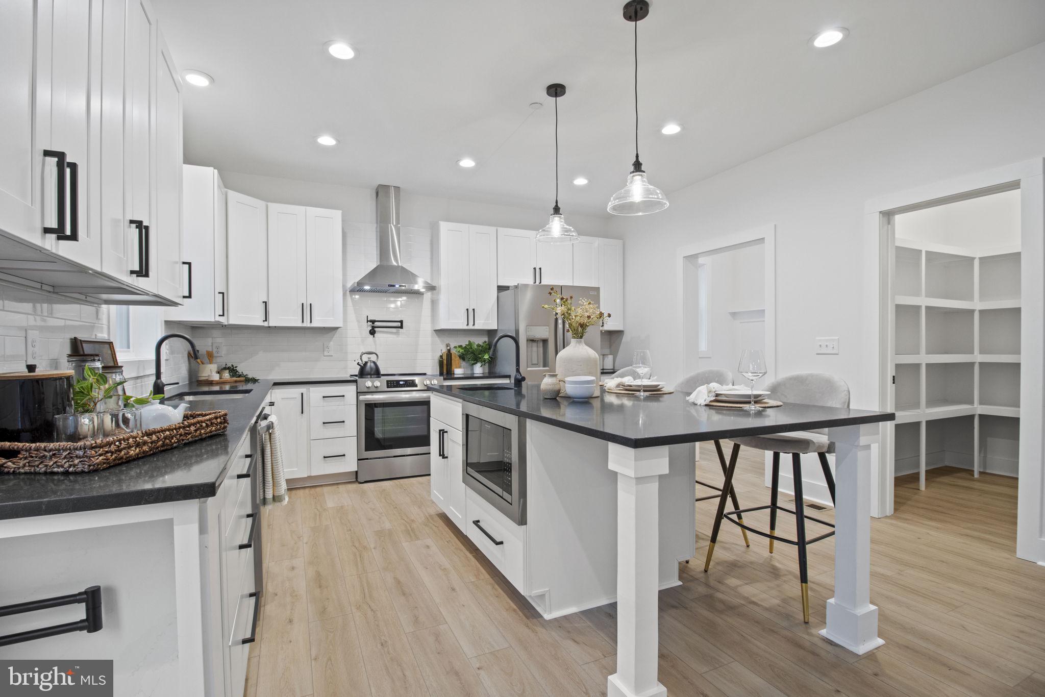 CYPRESS CREEK - Residential