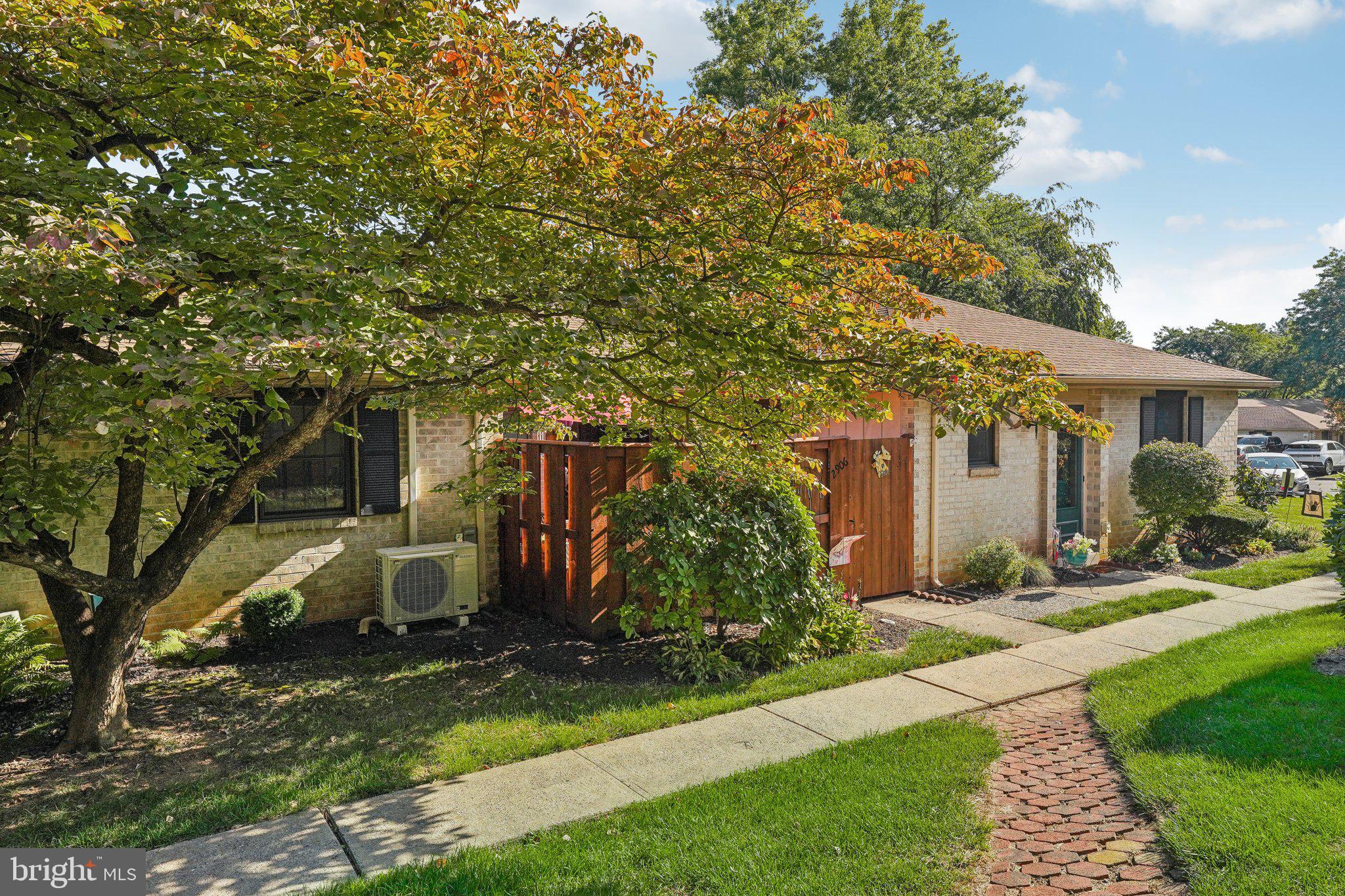 FAIRWAYS AT BROOKSID - Residential