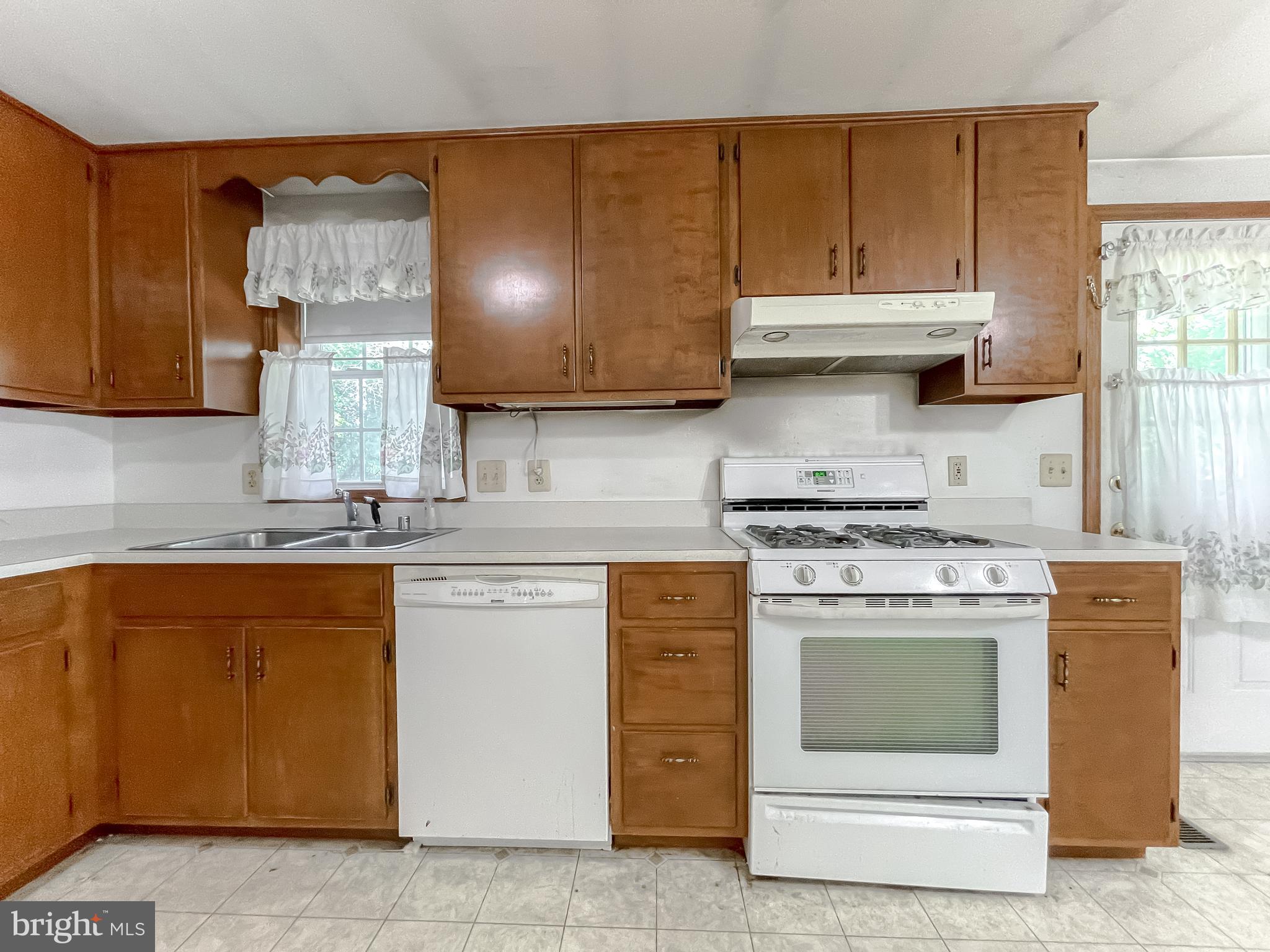 SOUTH PISCATAWAY - Residential