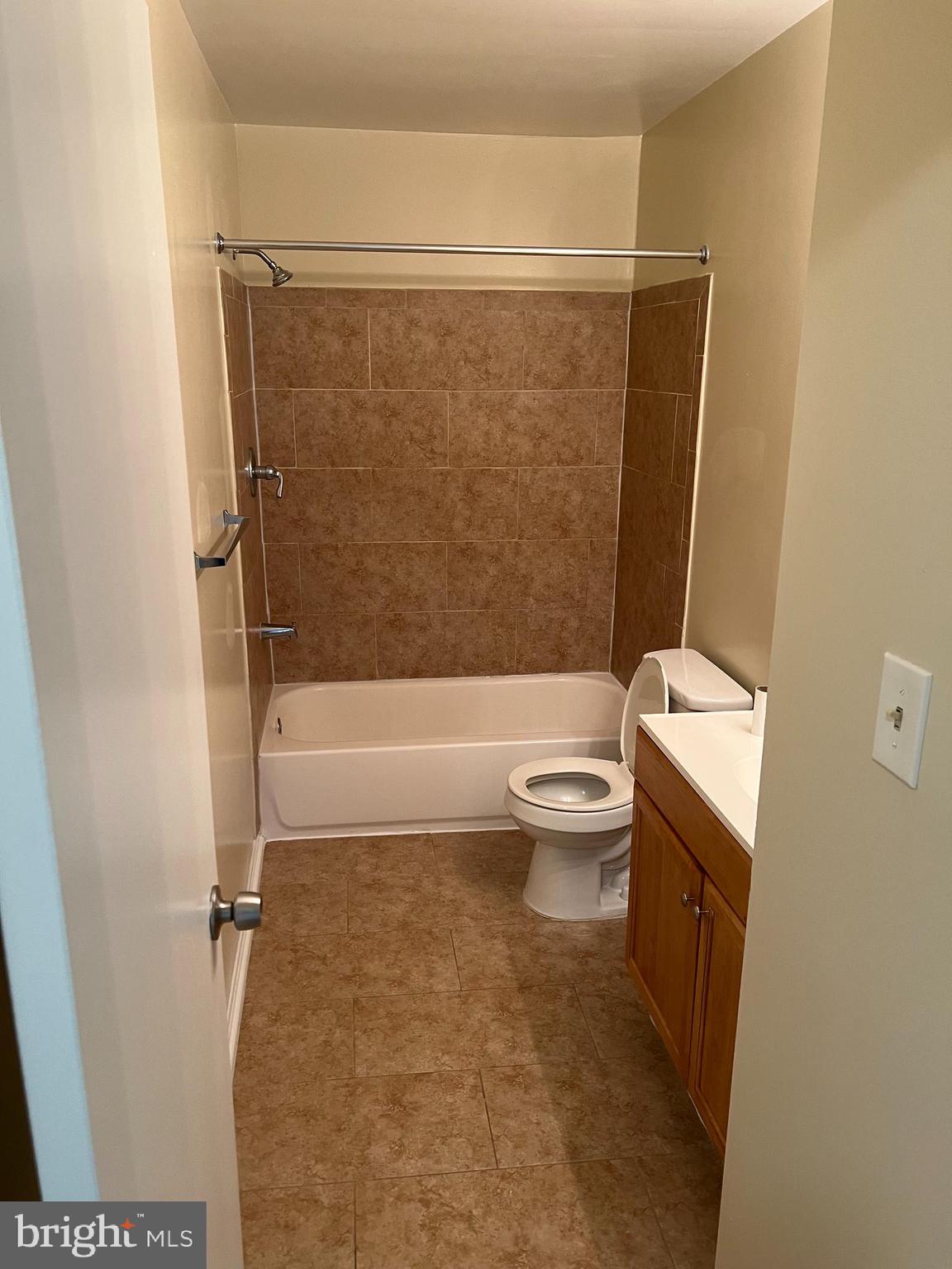 HERITAGE HILL CONDO - Residential