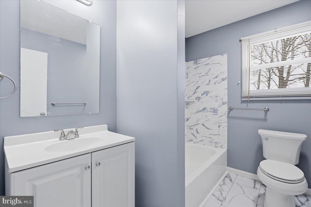 ENGLEWOOD - Residential