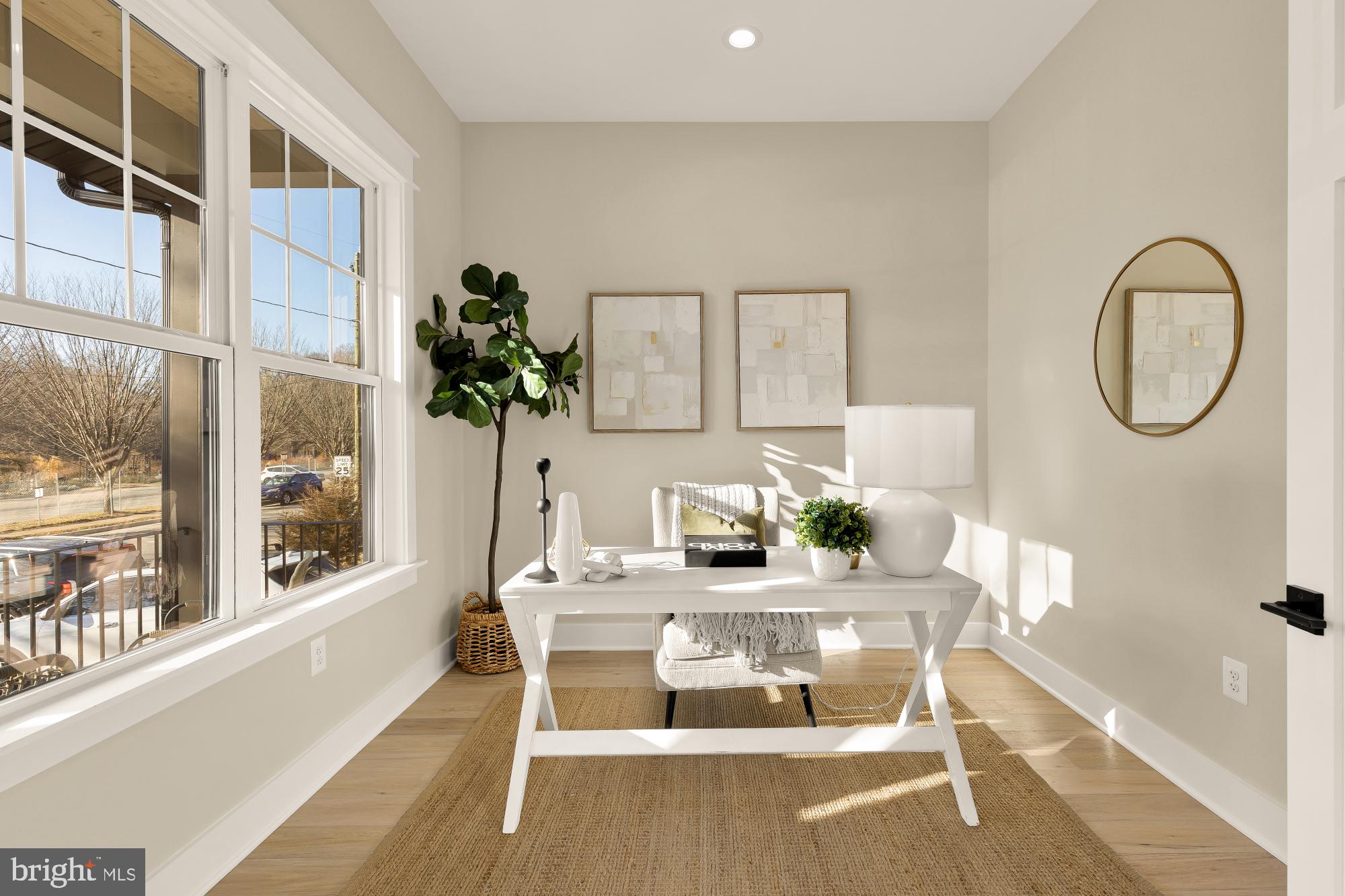 859 N LEXINGTON STREET